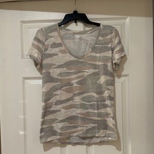 PINK Victoria's Secret Camo Short Sleeve Tee